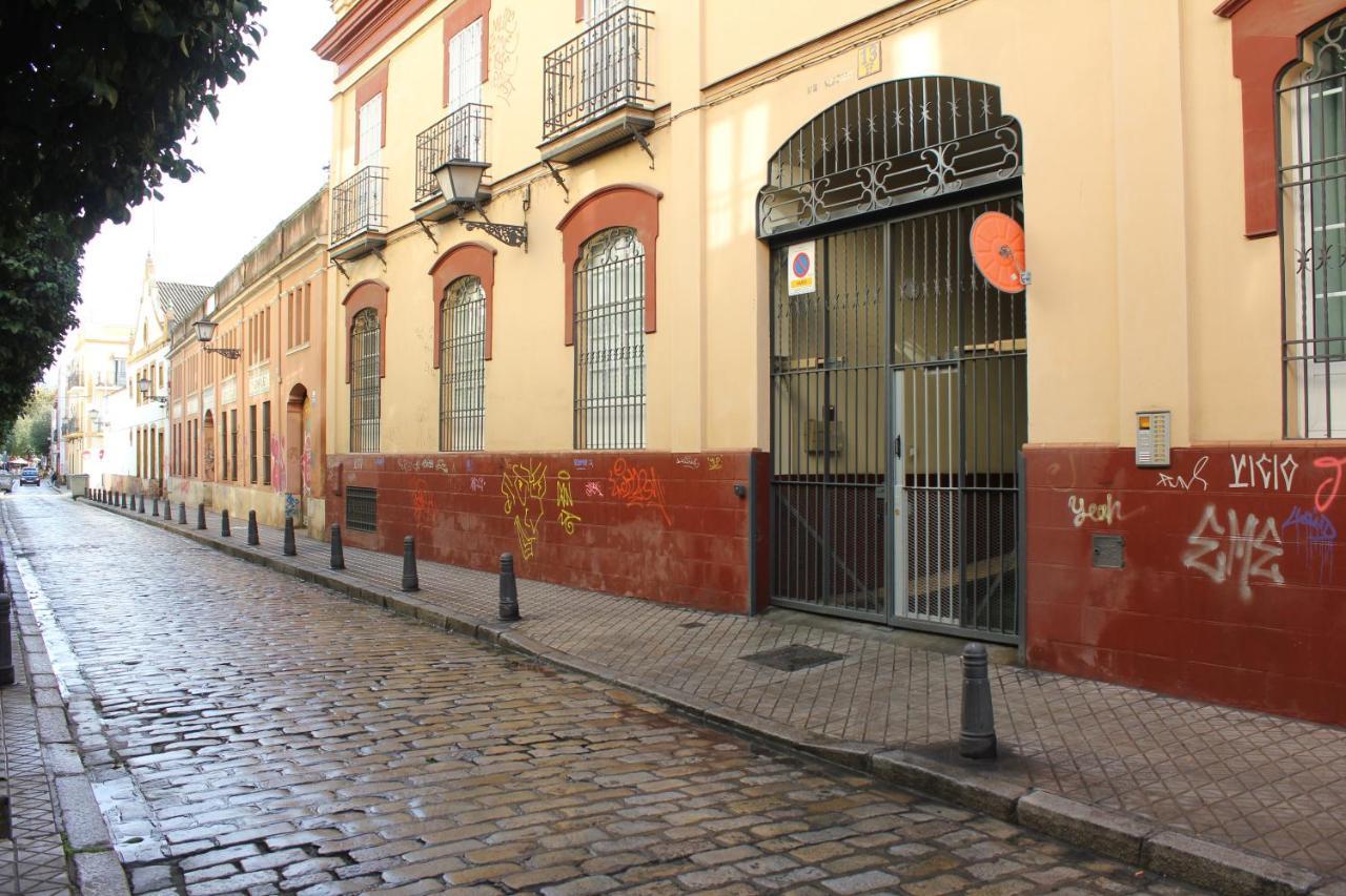 Monkeys Apartments Lumbreras Deluxe Seville Luaran gambar